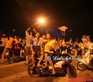 Dia diem vui choi hap dan khi du lich ha noi 3